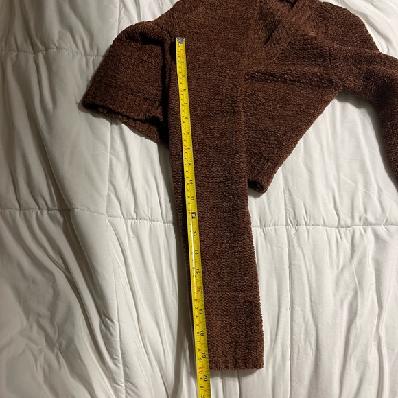 Urban Outfitters Button Up Cropped Sweater - Picture 4 of 6